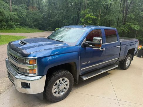 Used 2017 Chevrolet Silverado 3500 LTZ w/ Duramax Plus Package AWD/4WD image 6