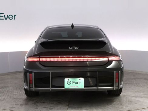 Used 2023 Hyundai Ioniq 6 Limited image 15