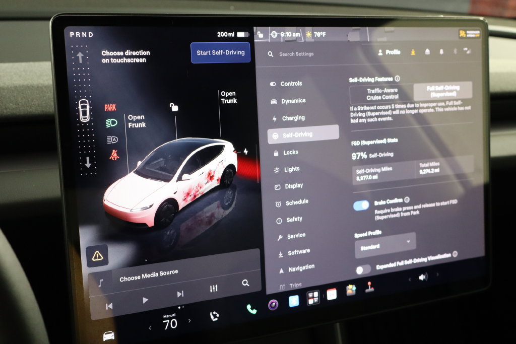 Used 2026 Tesla Model Y 2WD image 28