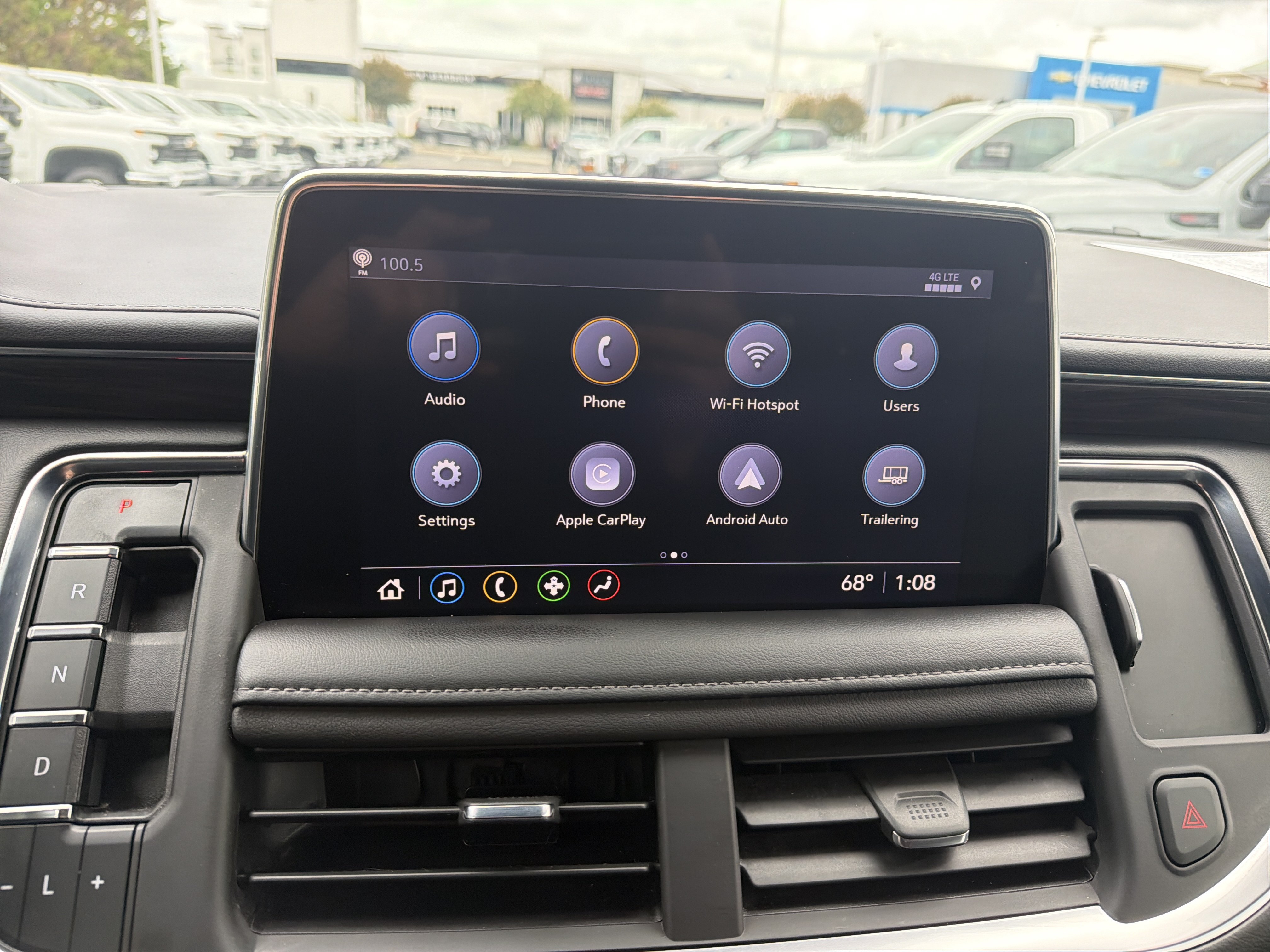 Used 2021 Chevrolet Suburban LT AWD/4WD image 23