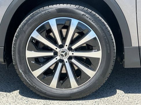 Certified 2023 Mercedes-Benz GLA 250 w/ Premium Package image 36