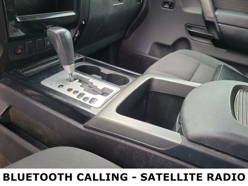 Used 2013 Nissan Titan SV w/ SV Value Truck Pkg image 30