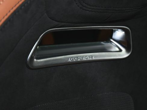 Used 2021 Jaguar F-PACE SVR image 65