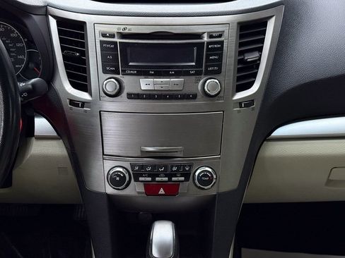 Used 2013 Subaru Outback 2.5i Premium w/ All-Weather Pkg image 23