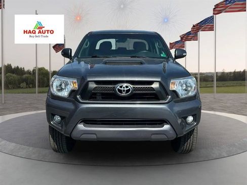 Used 2014 Toyota Tacoma 4x4 Double Cab w/ TRD Sport Package image 2