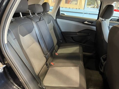 Used 2022 Volkswagen Taos S image 37