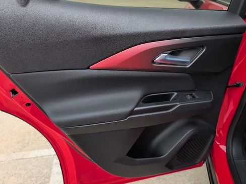 New 2026 Chevrolet Equinox EV RS image 9