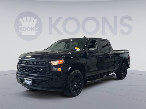 Used 2025 Chevrolet Silverado 1500 Custom w/ Turbomax Blackout Package AWD/4WD image 11