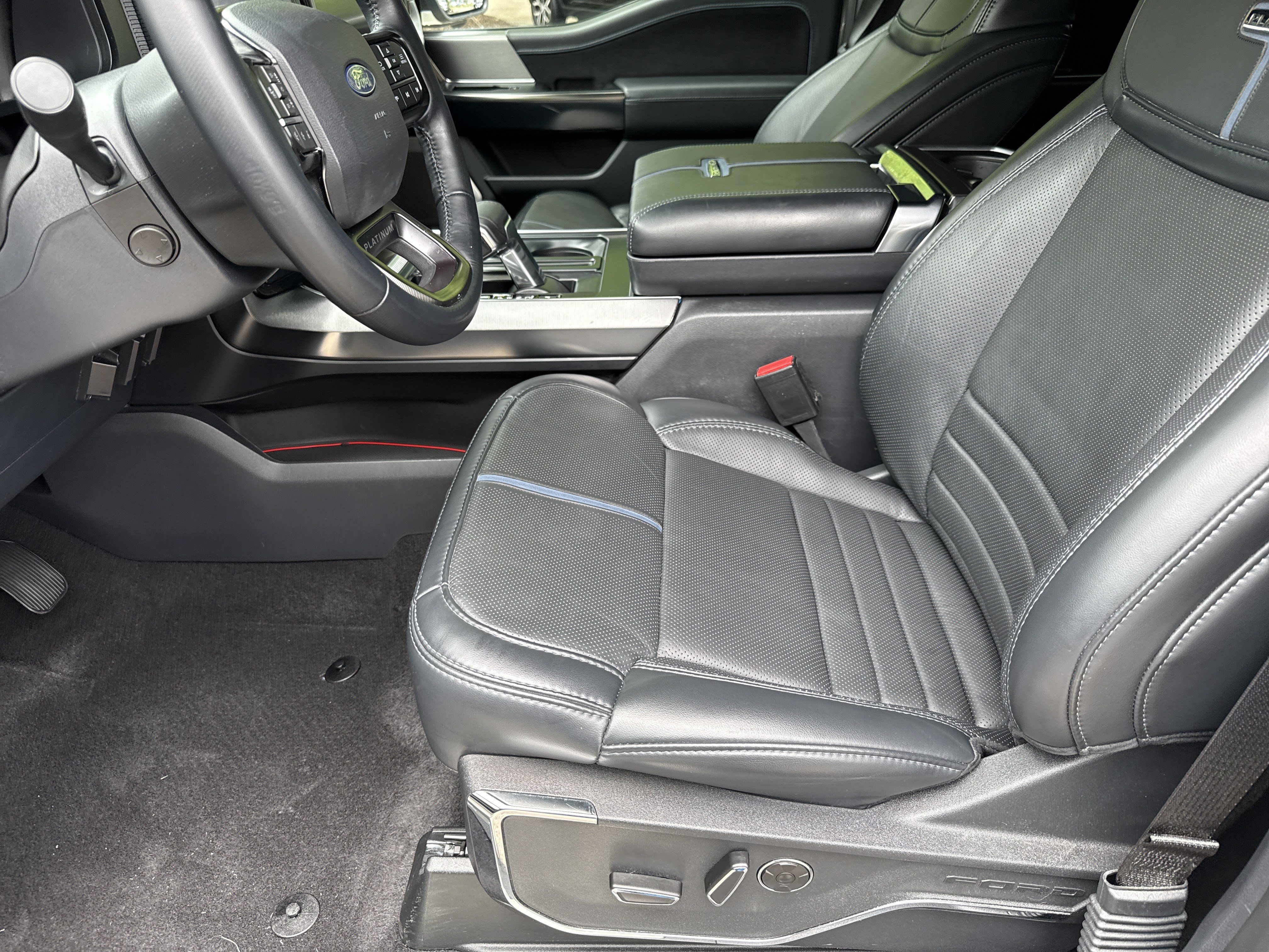 Used 2024 Ford F150 Platinum w/ Equipment Group 702A High AWD/4WD image 9