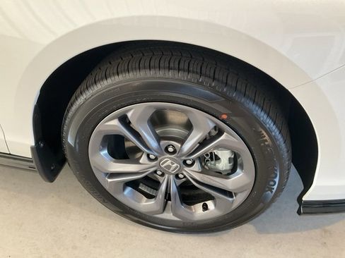 New 2025 Honda Accord EX-L image 27