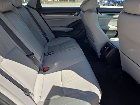 Used 2018 Honda Accord EX-L image 30