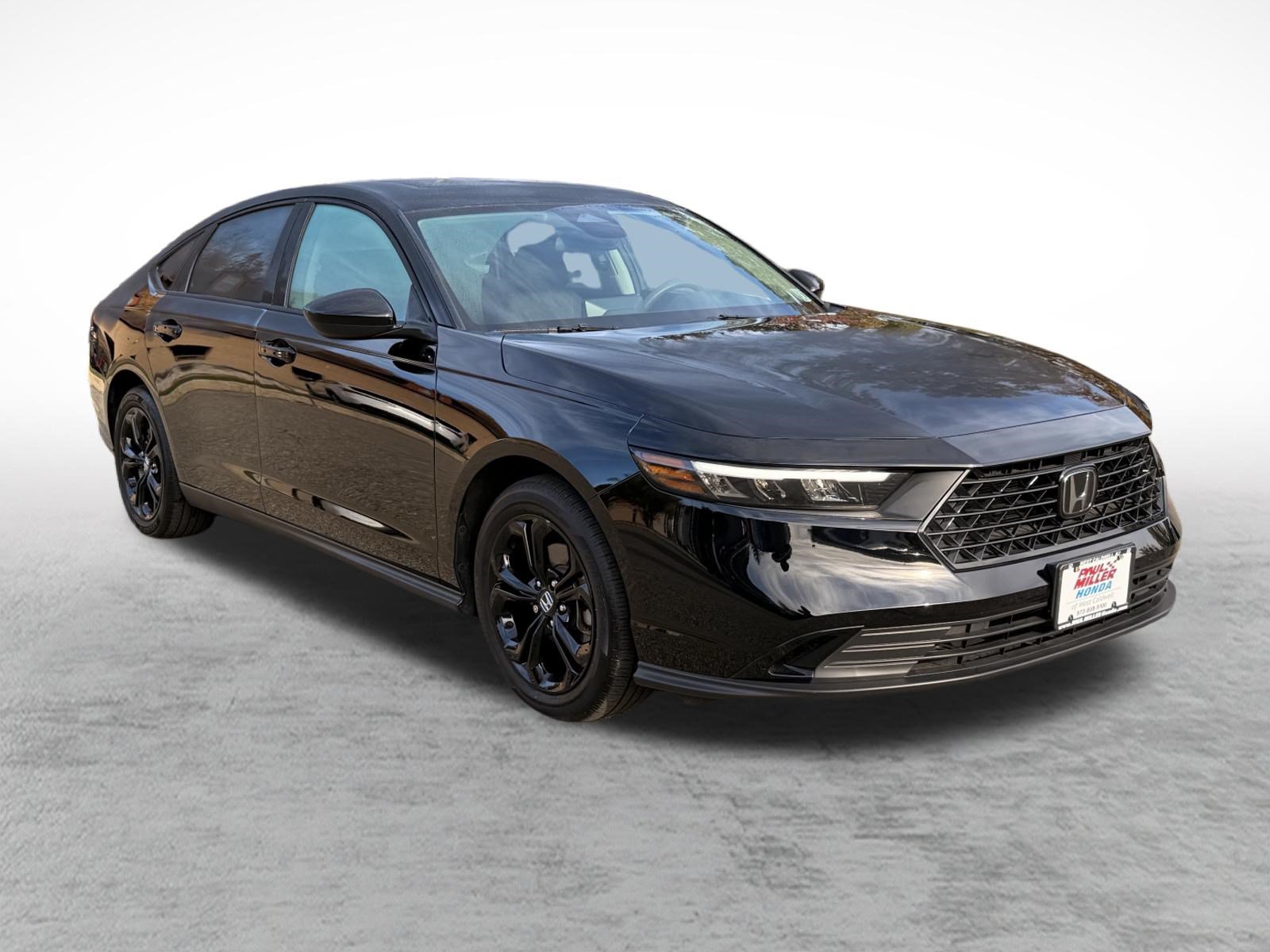 Used 2025 Honda Accord SE image 3