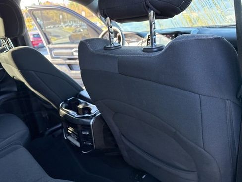 Used 2019 RAM 1500 Big Horn image 30