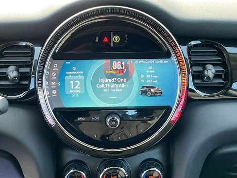 Used 2023 MINI Cooper 2-Door Hardtop image 13