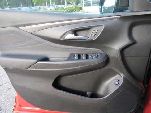 Used 2024 Buick Envista Sport Touring w/ Convenience II Package FWD image 20