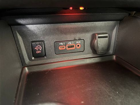Used 2024 Nissan Sentra SV FWD image 27