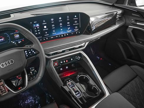 New 2025 Audi SQ5 Premium Plus image 17