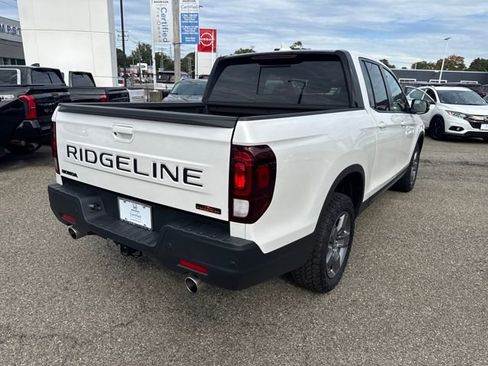 Certified 2024 Honda Ridgeline TrailSport image 18