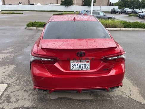 Used 2021 Toyota Camry XSE image 6