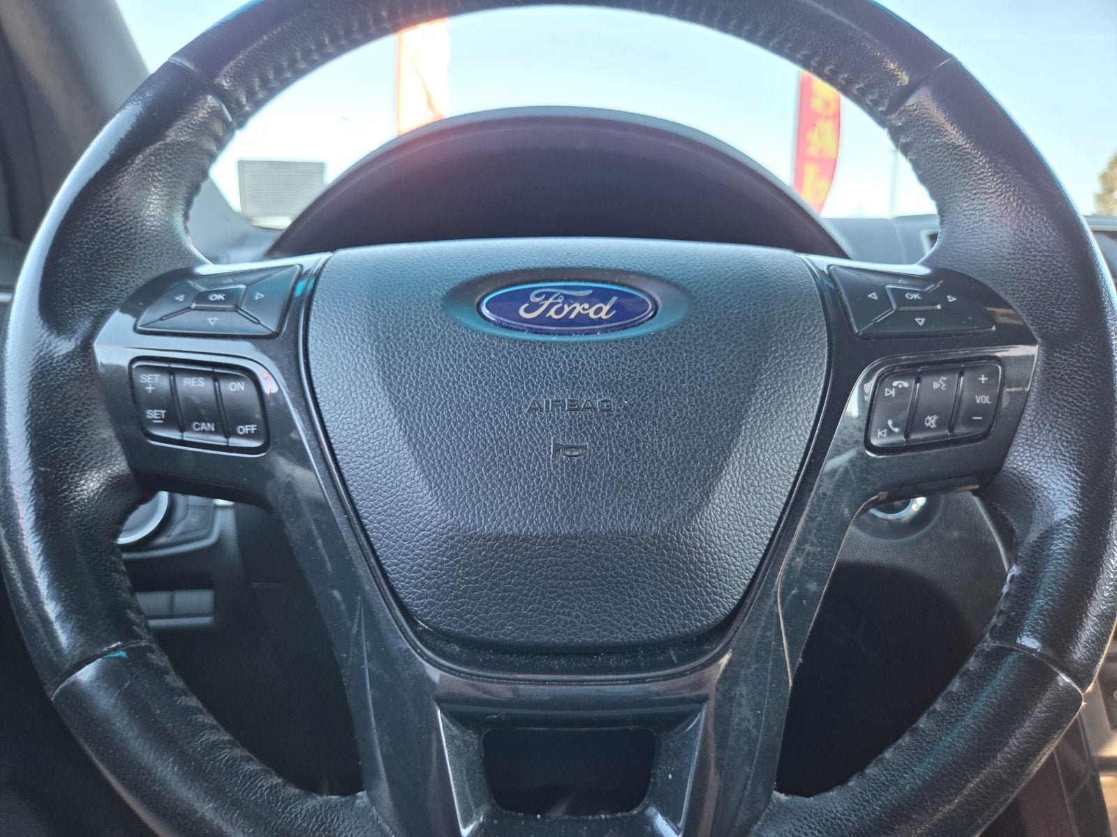 Used 2017 Ford Explorer XLT w/ Equipment Group 202A FWD image 20