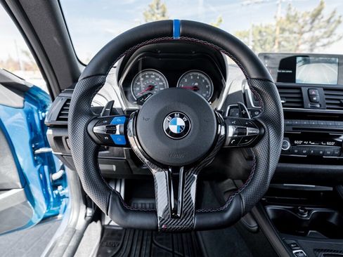 Used 2017 BMW M2 RWD image 31