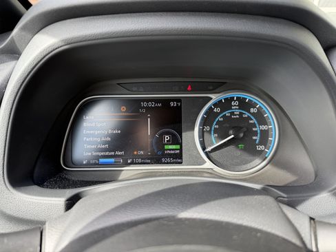Used 2025 Nissan Leaf S FWD image 19