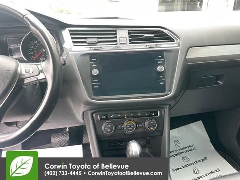 Used 2019 Volkswagen Tiguan SE w/ Panoramic Sunroof Package AWD/4WD image 34