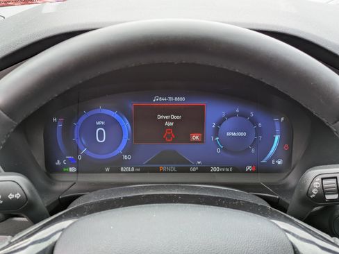 Used 2022 Ford Escape SEL w/ Technology Package AWD/4WD image 10