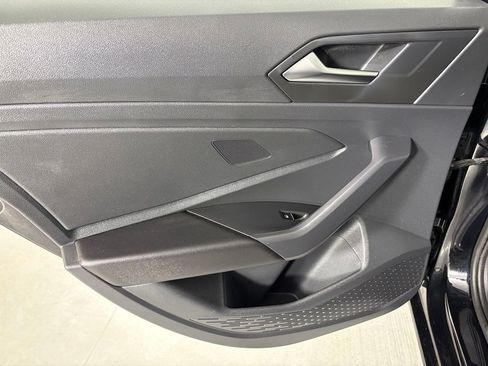 Used 2025 Volkswagen Jetta S FWD image 32