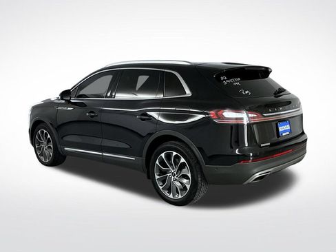 Used 2022 Lincoln Nautilus Reserve AWD/4WD image 8