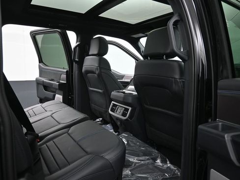 New 2026 Ford F450 Platinum image 16