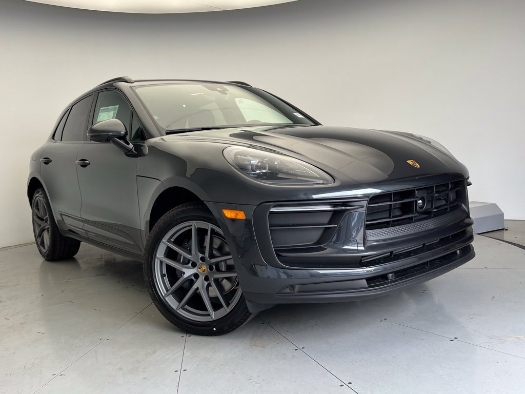 Used 2026 Porsche Macan AWD/4WD image 24
