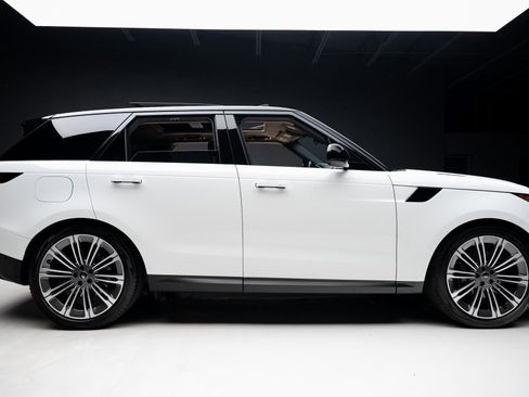 Used 2024 Land Rover Range Rover Sport SE image 35