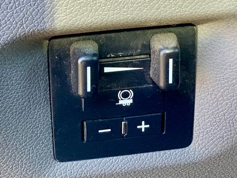 Used 2012 Chevrolet Silverado 2500 W/T image 39