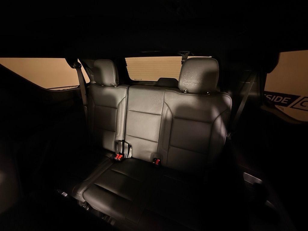 Used 2025 Chevrolet Tahoe Z71 w/ Comfort Package AWD/4WD image 48