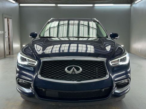 Used 2020 INFINITI QX60 Luxe w/ Essential Package FWD image 2