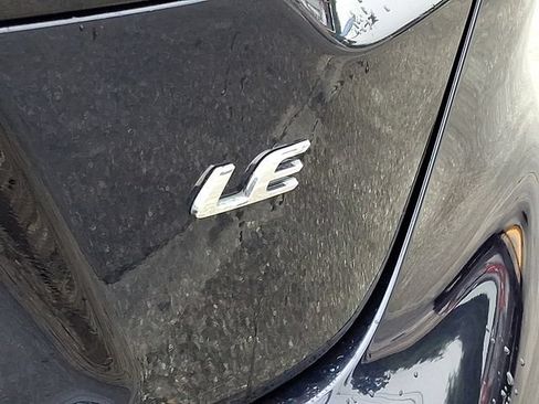 Used 2023 Toyota Corolla LE FWD image 30
