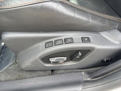 Used 2015 Volvo V60 T5 Cross Country w/ Climate Package image 21