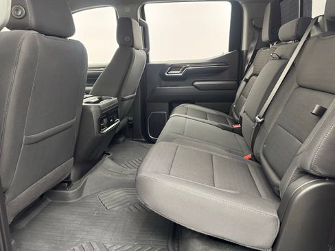 Used 2024 Chevrolet Silverado 1500 LT Trail Boss w/ Convenience Package II image 38