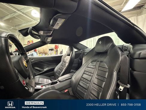 Used 2017 Ferrari California T RWD image 18