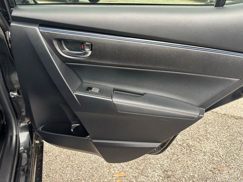 Used 2019 Toyota Corolla SE image 21