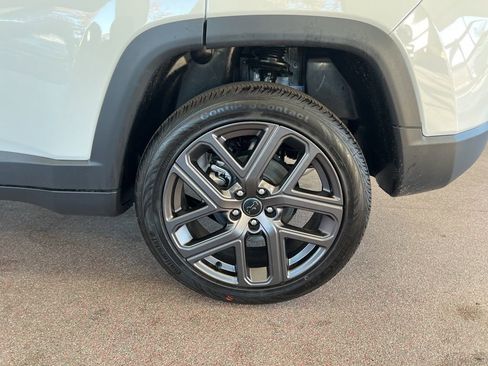 New 2026 Jeep Compass Limited image 22