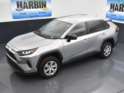 Used 2022 Toyota RAV4 LE FWD image 24