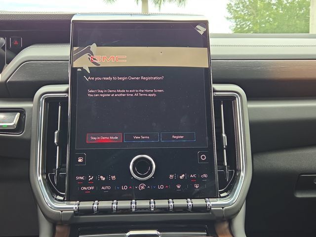 New 2026 GMC Yukon Denali w/ Denali Reserve Package AWD/4WD image 30