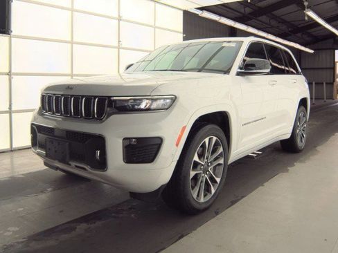 Used 2023 Jeep Grand Cherokee Overland w/ Luxury Tech Group IV AWD/4WD image 1