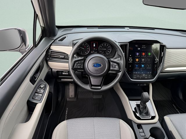 Used 2025 Subaru Forester Premium AWD/4WD image 7