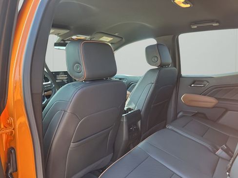 New 2026 GMC Canyon AT4 w/ AT4 Premium Package image 18