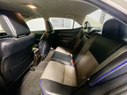 Used 2019 Toyota Corolla SE FWD image 28