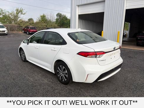 Used 2022 Toyota Corolla LE FWD image 4