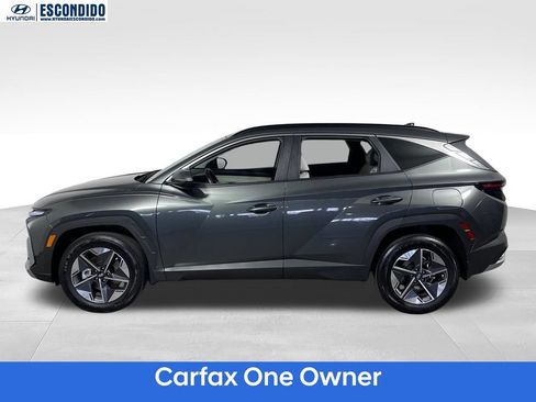 Certified 2025 Hyundai Tucson SEL AWD/4WD image 2